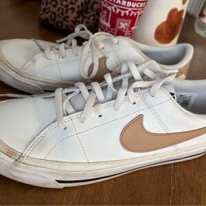 Nike White and Tan Casual Sneakers
